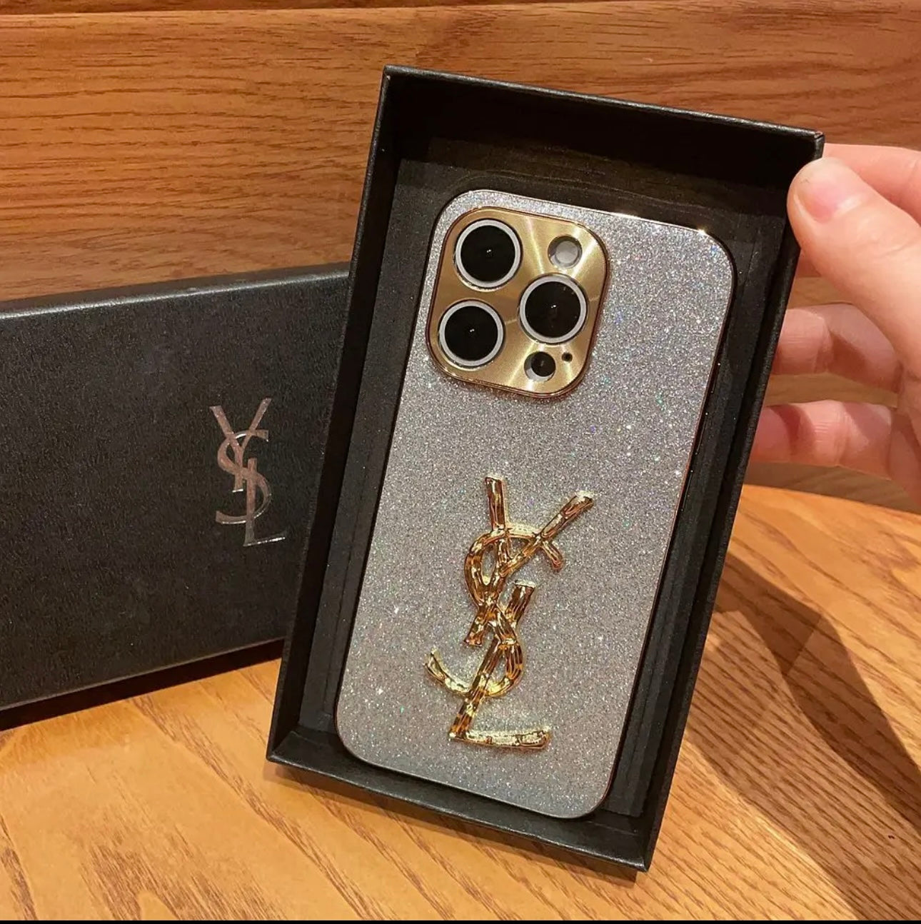 YSL x Mono iPhone-etui (med æske) | Skinne