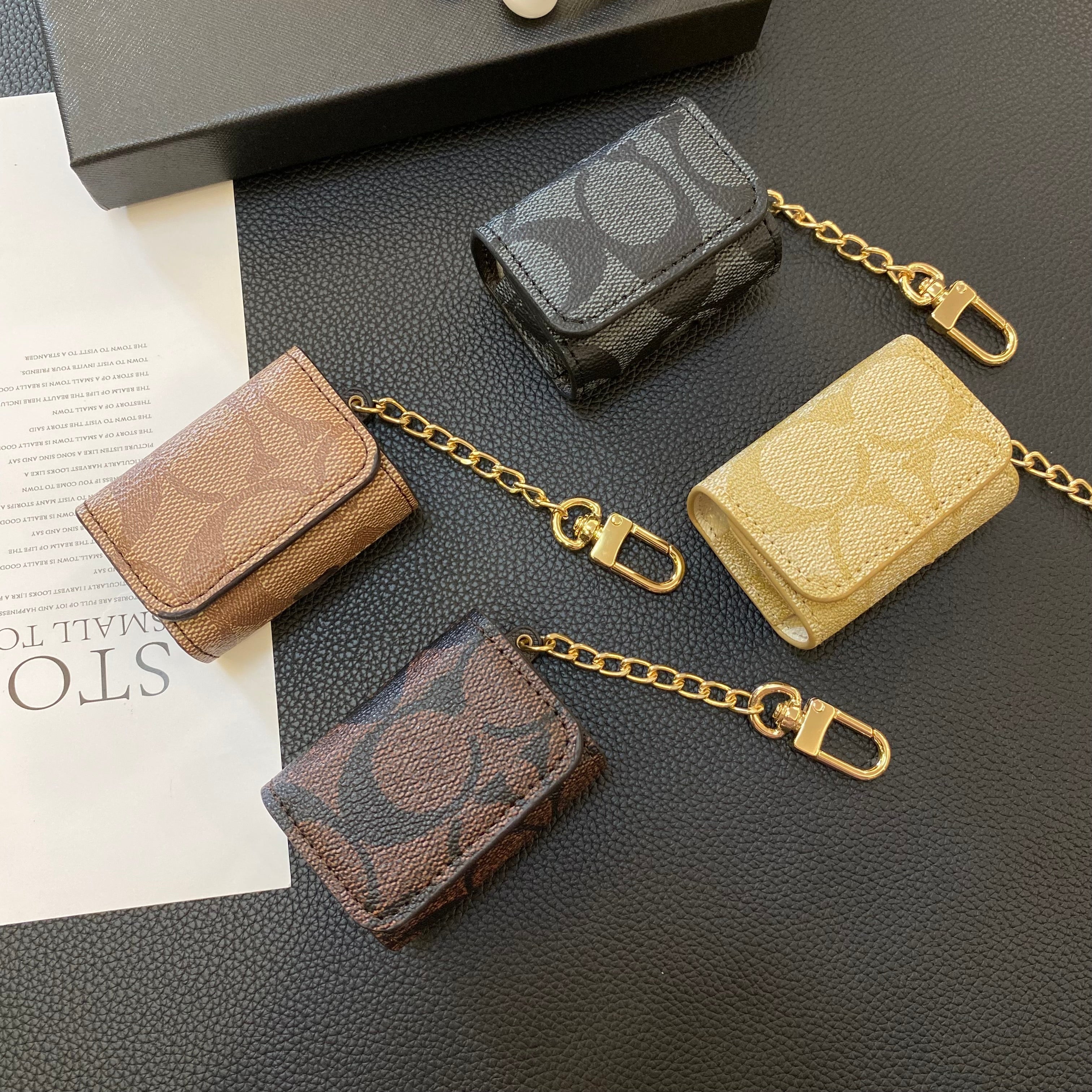 Luxe Coach AirPods-hoesjes Zwart-YH240425