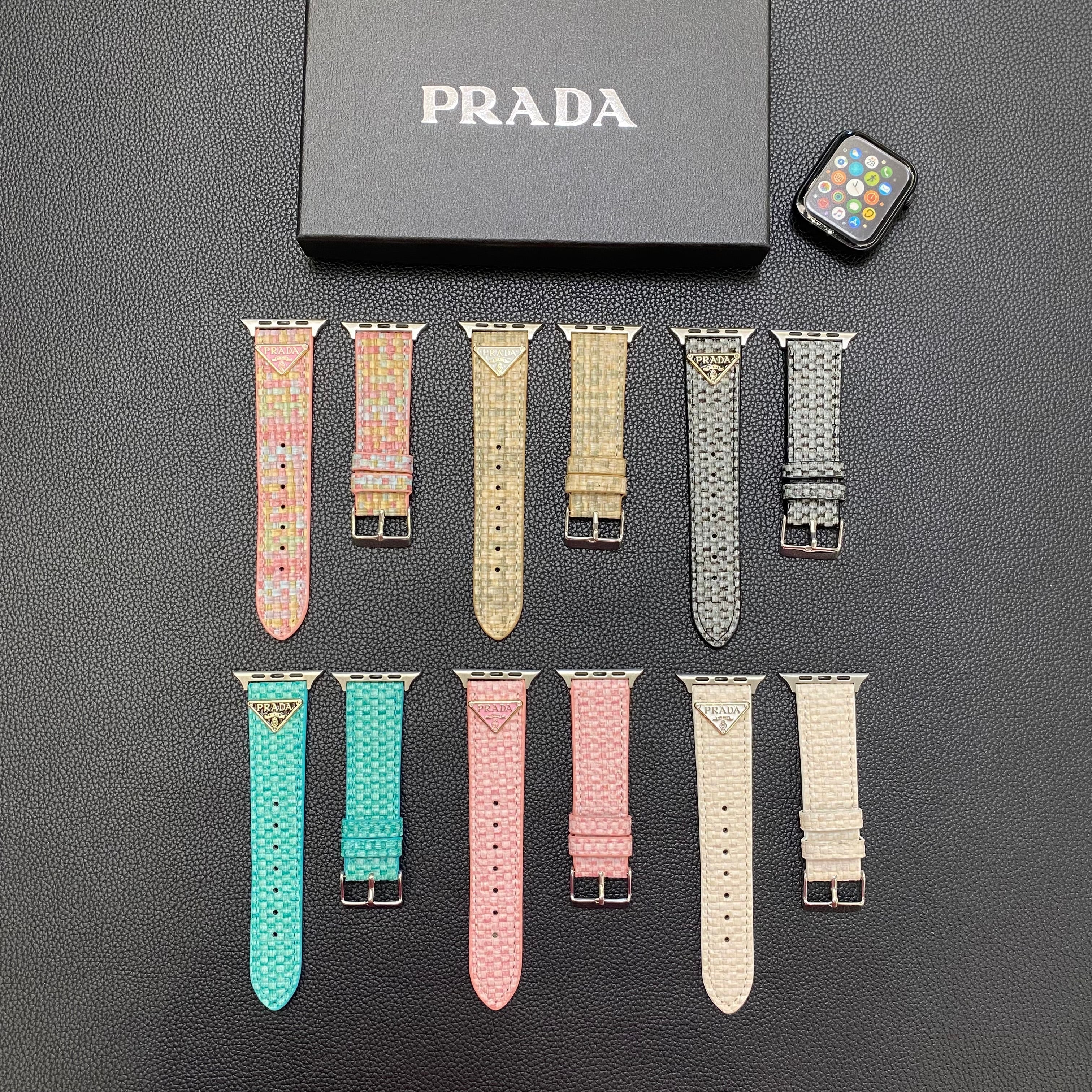 Gebreid Prada Apple Watch-bandje roze-BZK240509