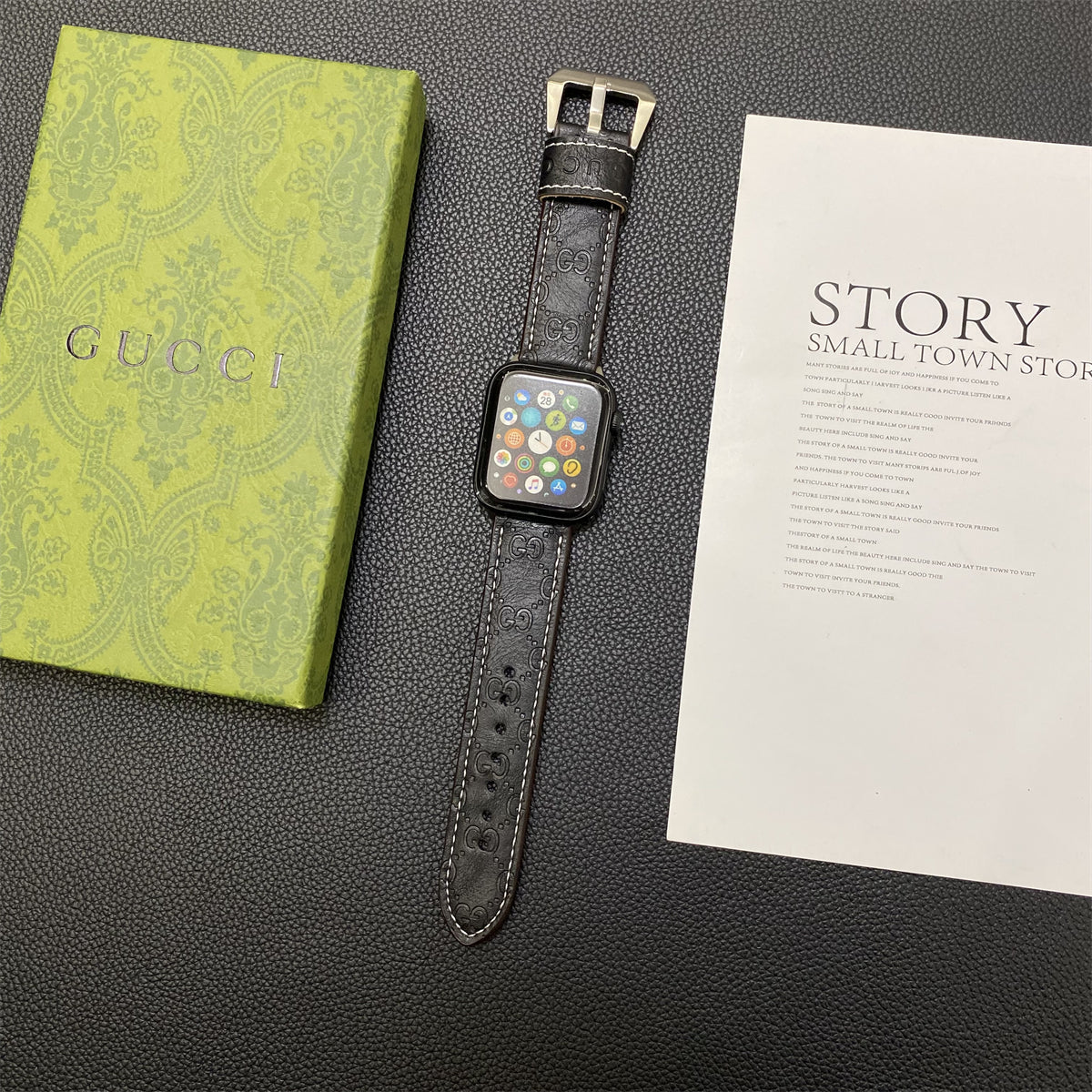 GG Apple Watch Band جلد أسود-SW24422