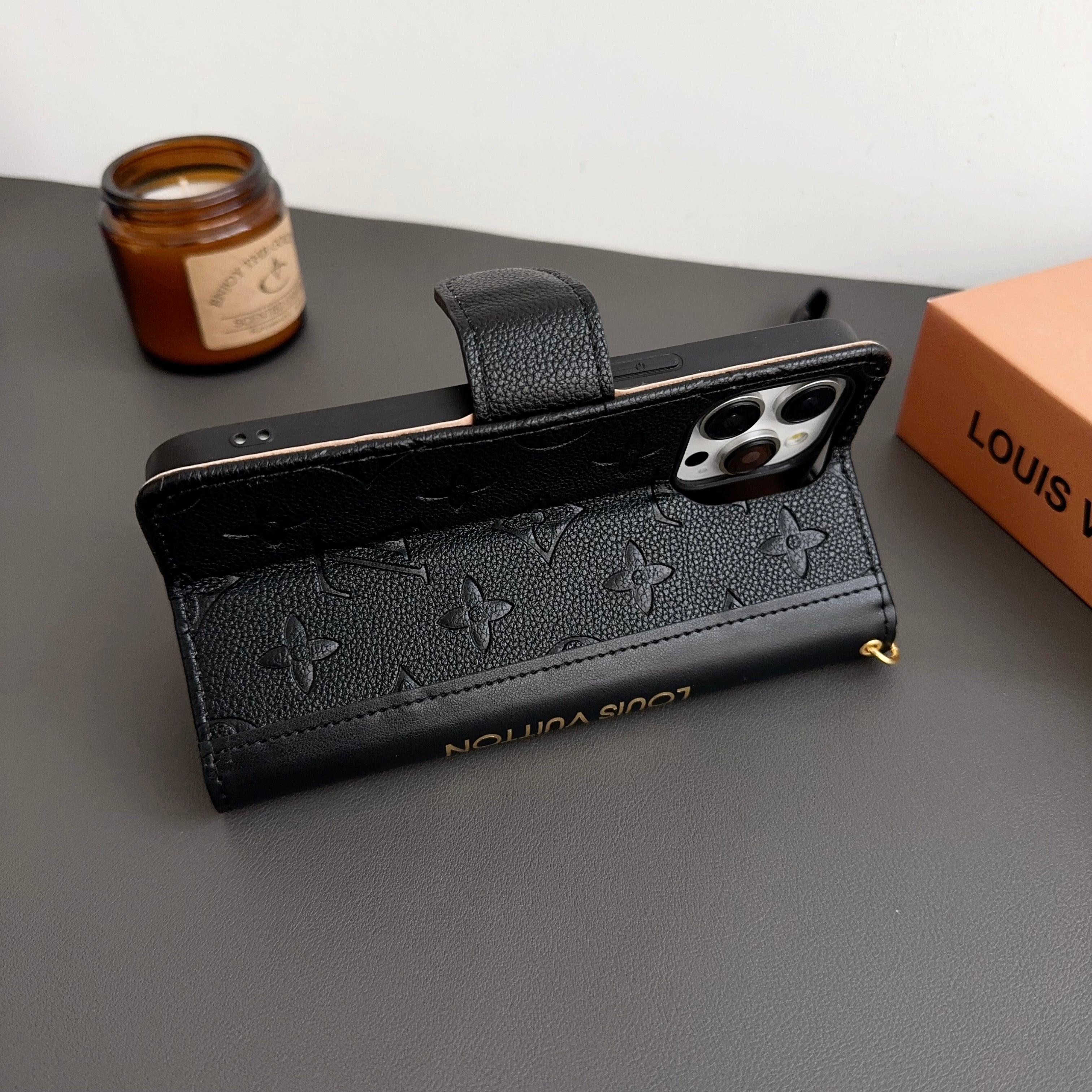 Luxueux PORTEFEUILLE AVEC LOGO 'LV'