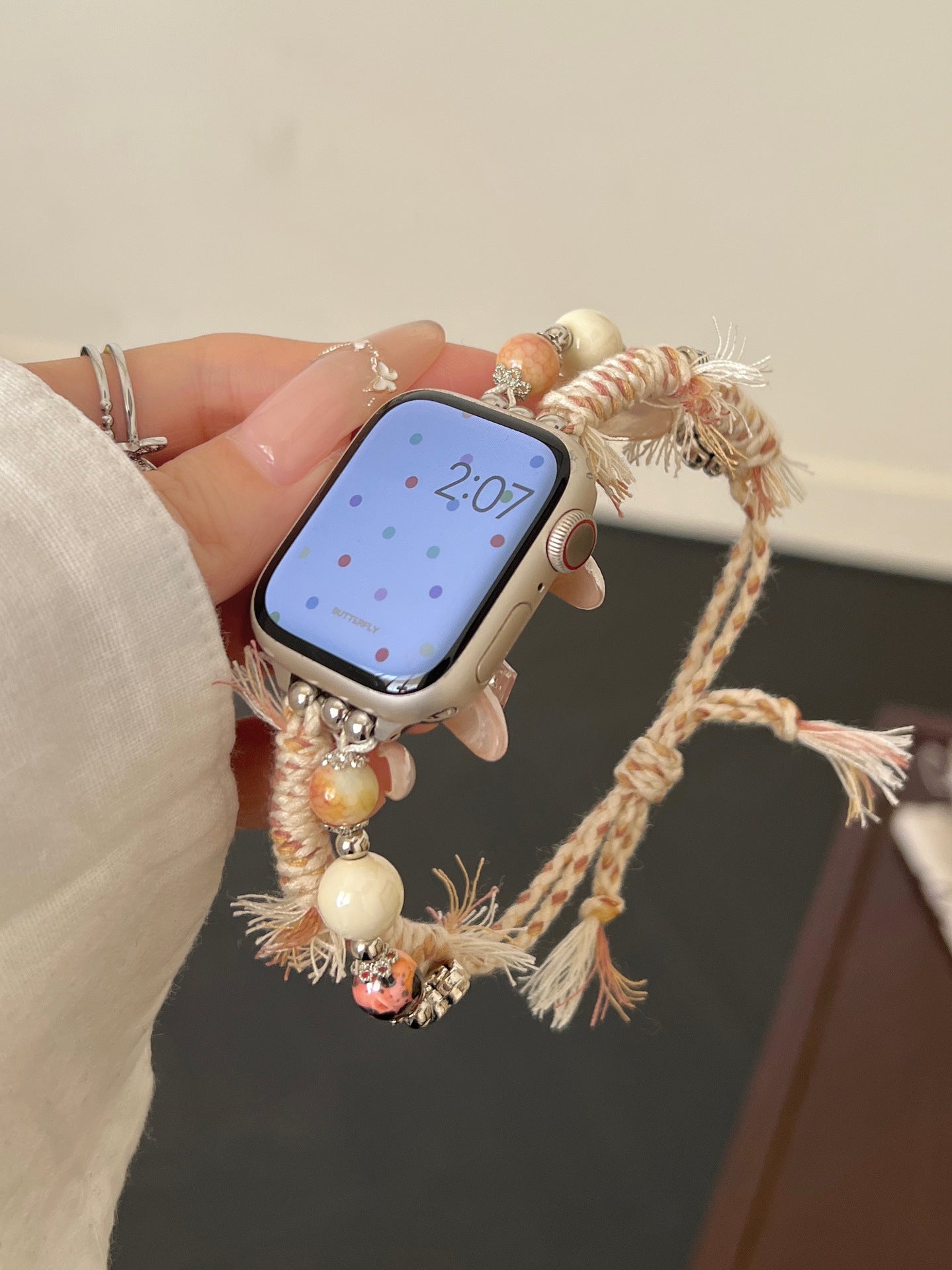 Geflochtenes Apple-Watch-Armband aus steinfarbenem Seil