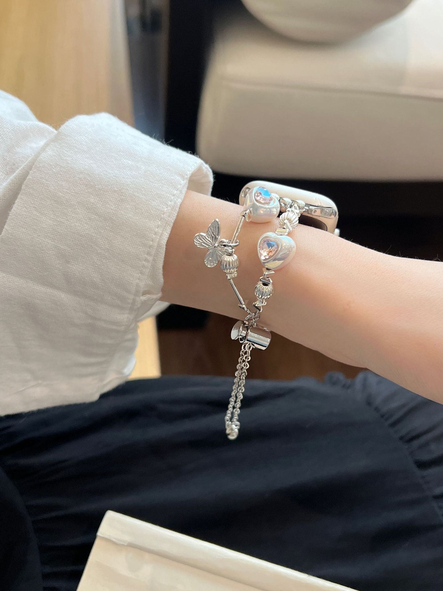 Bracelet Apple Watch avec fermeture éclair en métal et papillon en forme de cœur et de diamants