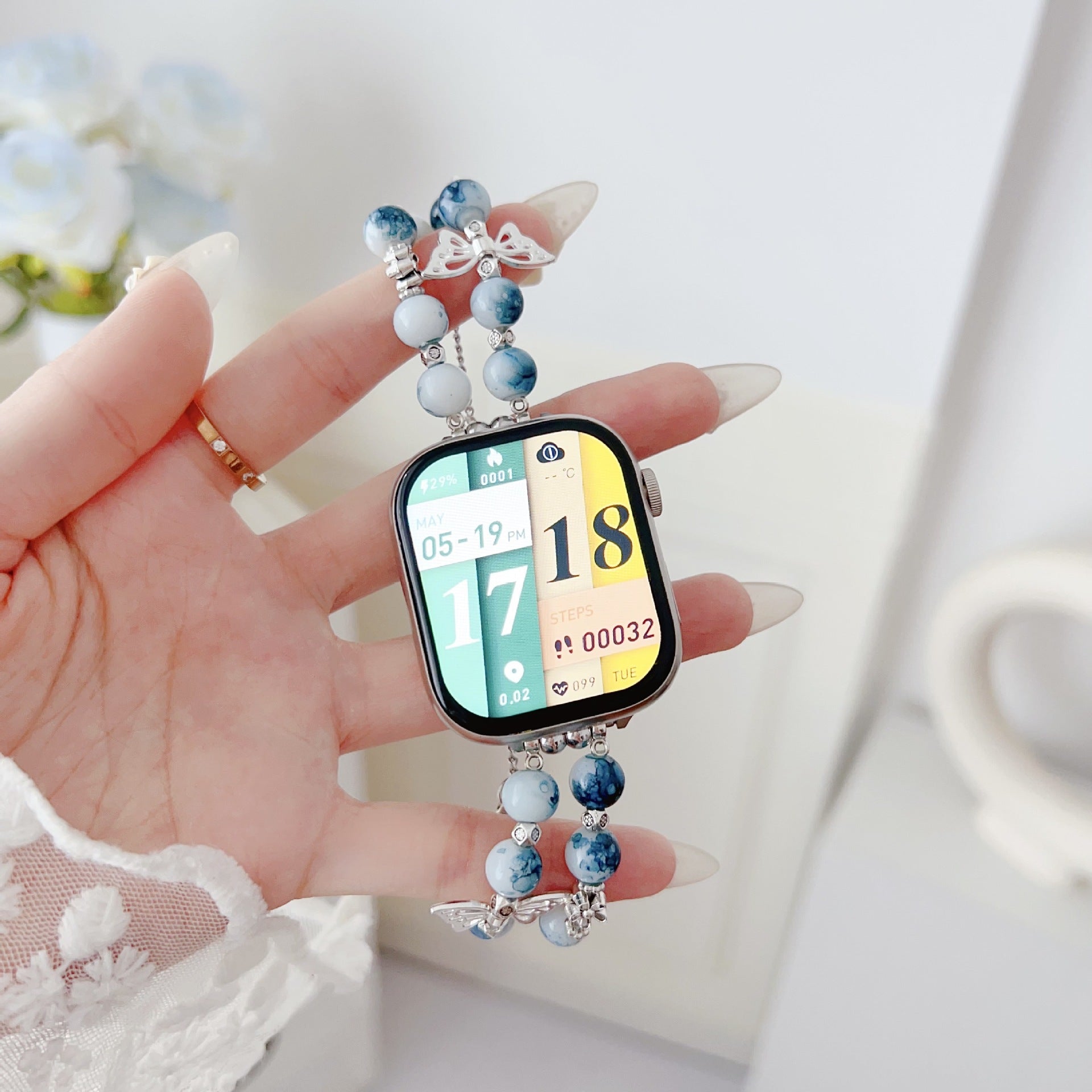 Bracelet papillon en porcelaine bleue et blanche Apple Watch Band