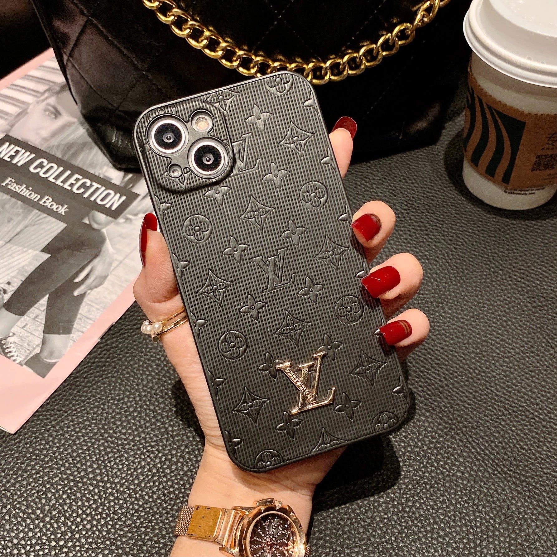 NEUE LV Shine x Mono iPhone-Hülle