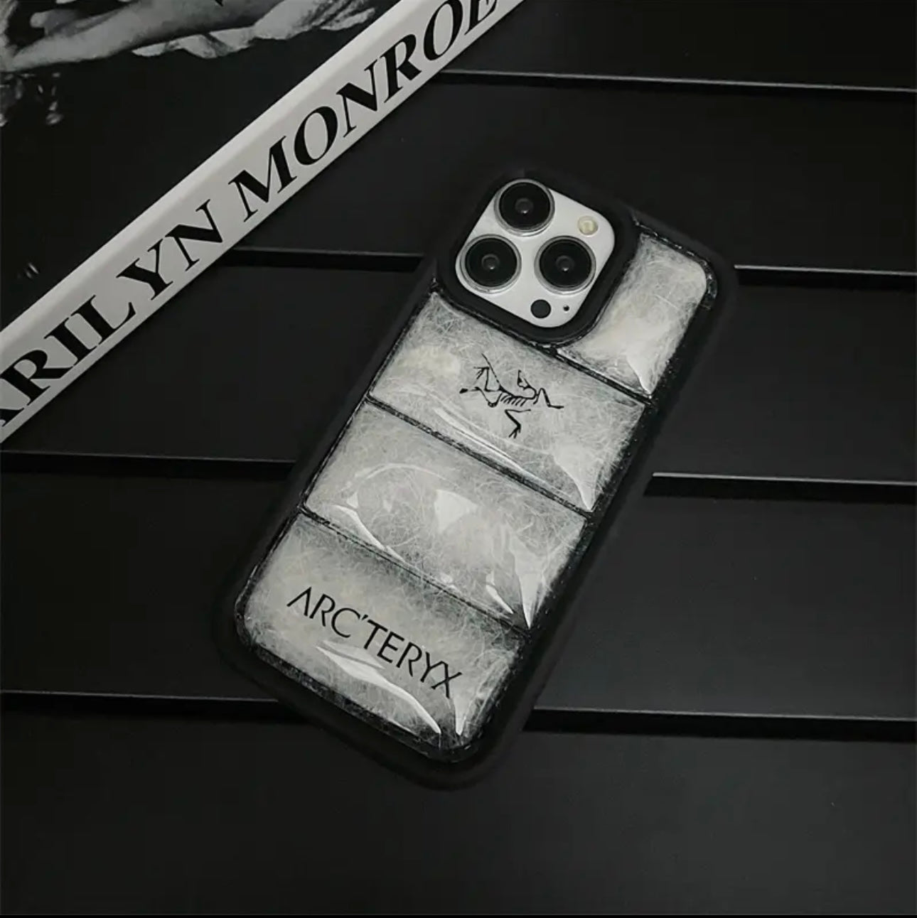 Capa para iPhone com soprador