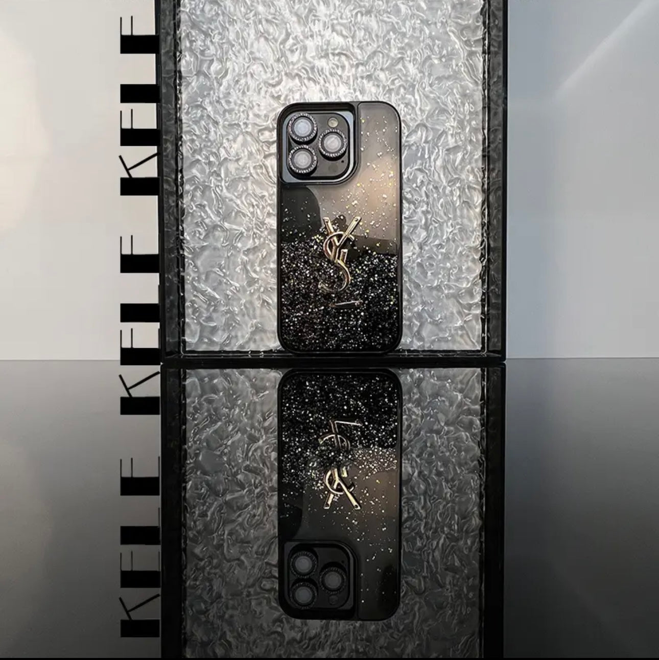 Coque iPhone YSL Shine x Mono (avec chaîne)