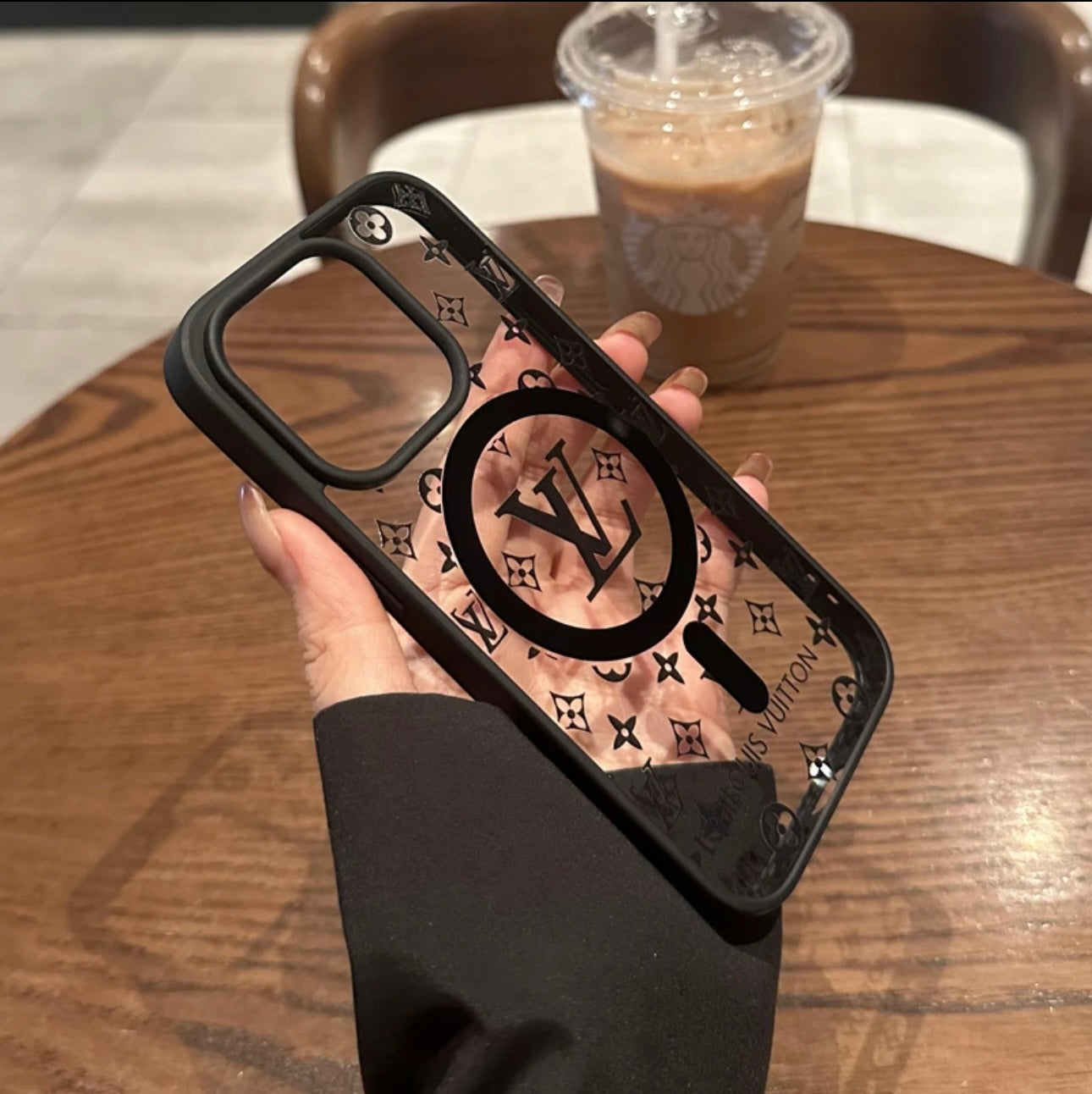 NEUE LV Shine x Mono iPhone Hülle (Magnetische Anziehung)